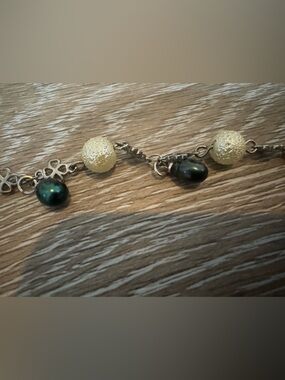 Green pearl charm bracelet